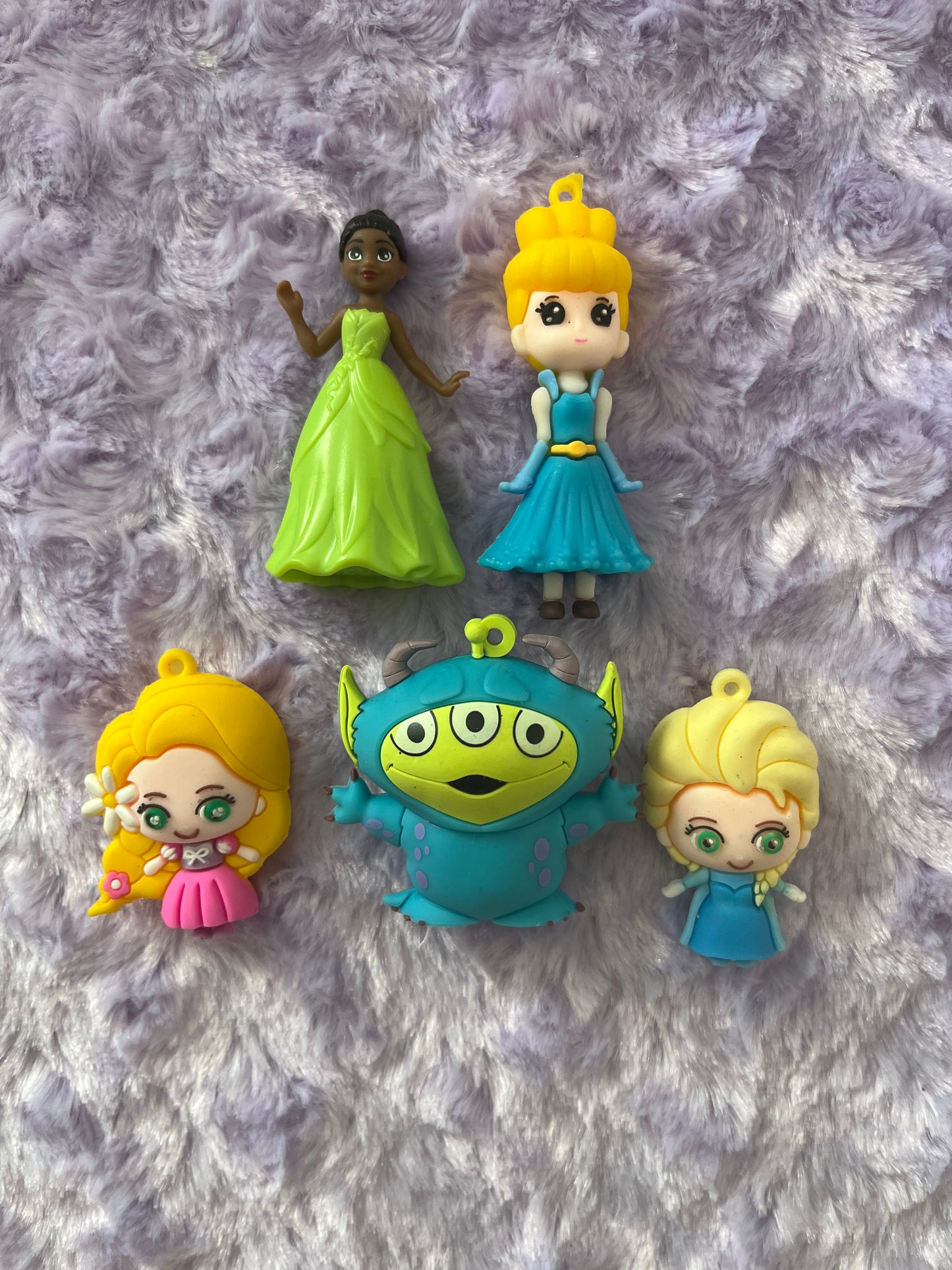 Custom Decoden Phone Holder