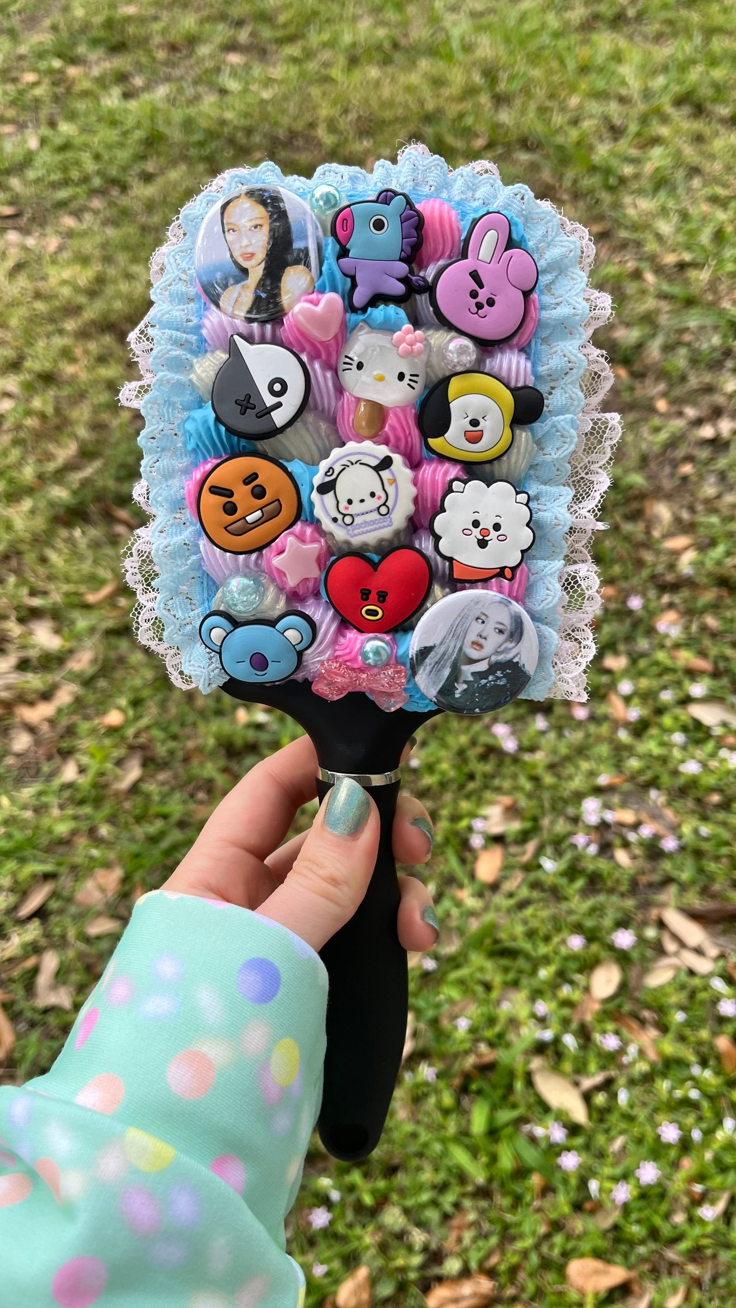 Custom Decoden Hair Brush