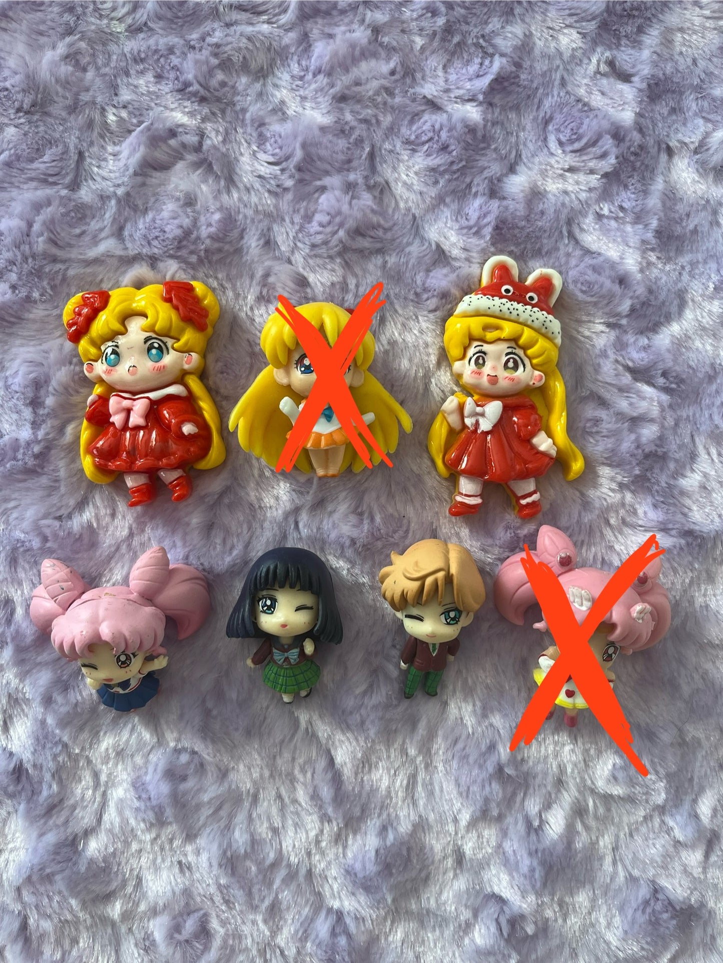 Custom Decoden Phone Holder